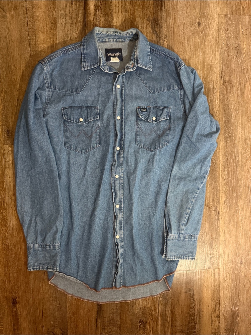 Men’s Wrangler Denim pearl snap Western Shirt size large tall